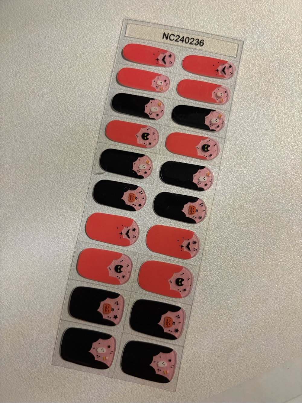Peel-On Nail Wraps Ghosts & Cats 2/$10